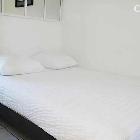 Apartamento 2 Pièces Climatisé Avec Parking Et Terrasse Au Cap D'agde - Fr-1-867-4 Agde