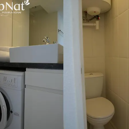 2 Pièces Climatisé Avec Parking Et Terrasse Au Cap D'agde - Fr-1-867-4 Apartamento *